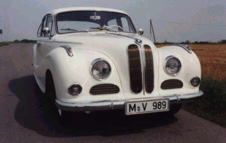 BMW2600L(1963)voor.jpg (13467 bytes)